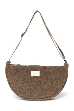 Braun Studio Noos Teddy Gürteltasche für Erwachsene – halbrunde, teddyplüsch‑Optik mit Reißverschluss und verstellbarem Riemen