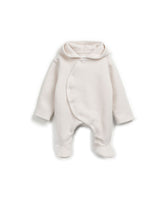 Polar-Strampler aus 100 % Bio-Baumwolle mit Kapuze, integrierten Füßen, Druckknopf-Frontöffnung und umklappbaren Ärmelbündchen