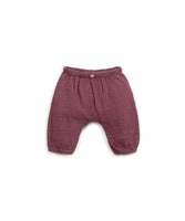 Gewebte Baumwollhose in Dunkelrosa mit elastischem Bund und dekorativem Kokosknopf, gefertigt aus 100 % Baumwolle in Portugal