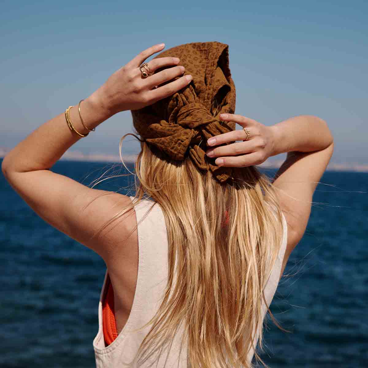 Rose in April  Muslin "Bianca" Leo Kümmel Schwarz