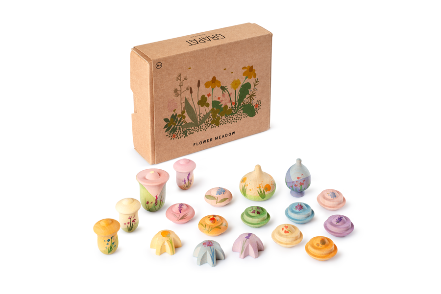Grapat Flower Meadow, 18 handbemalte Holzblumen in verschiedenen Formen und Größen