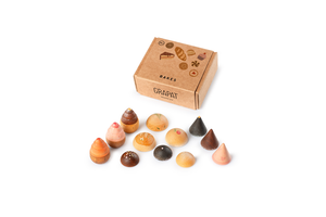 Grapat Bakes, 12 handbemalte Holz-Brote und Kekse in verschiedenen Formen und Größen