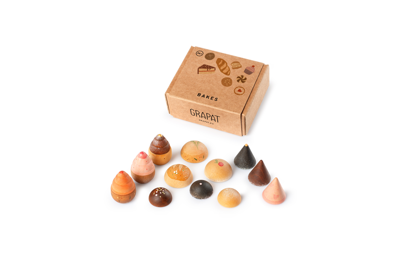 Grapat Bakes, 12 handbemalte Holz-Brote und Kekse in verschiedenen Formen und Größen