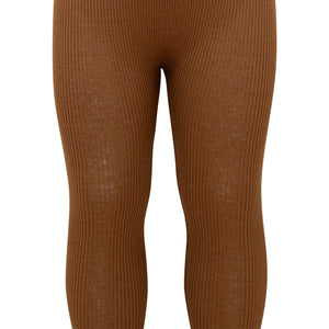 „minimalisma Leggings ‚Brave‘ in Greenery – nahtlose Kinderleggings aus Seide-Baumwolle, flach liegend auf hellem Hintergrund“