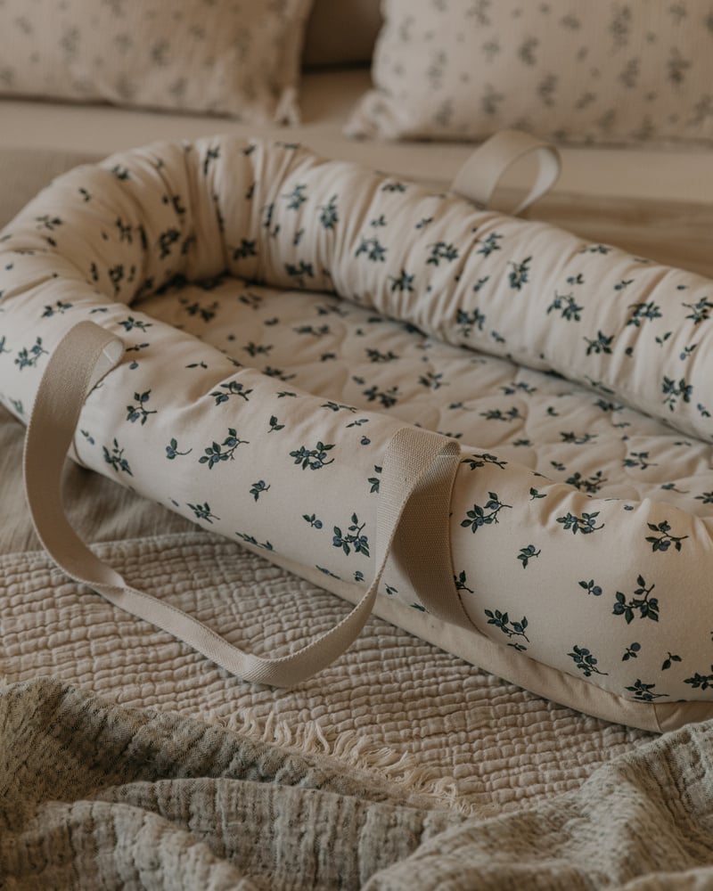 Garbo & Friends Babynest  Blueberry