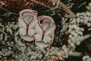 Donsje Baby Sandalen "Tuti Sky Butterfly" | Powder Metallic