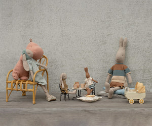 Maileg Esstisch-Set mit 2 Stühlen Miniature