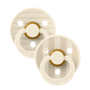 BIBS Studio Colour 2er Pack 0–6 Monate Pin Ivory / Steel Blue Mix – runder Latex-Schnuller mit sanftem Schild aus der stilvollen STUDIO Collection.