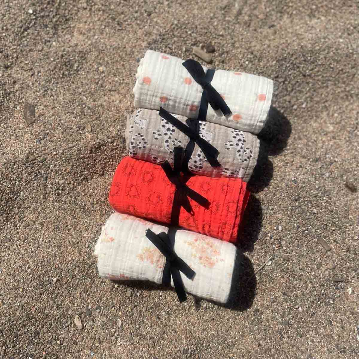 Rose in April  Muslin "Bianca" Löwe