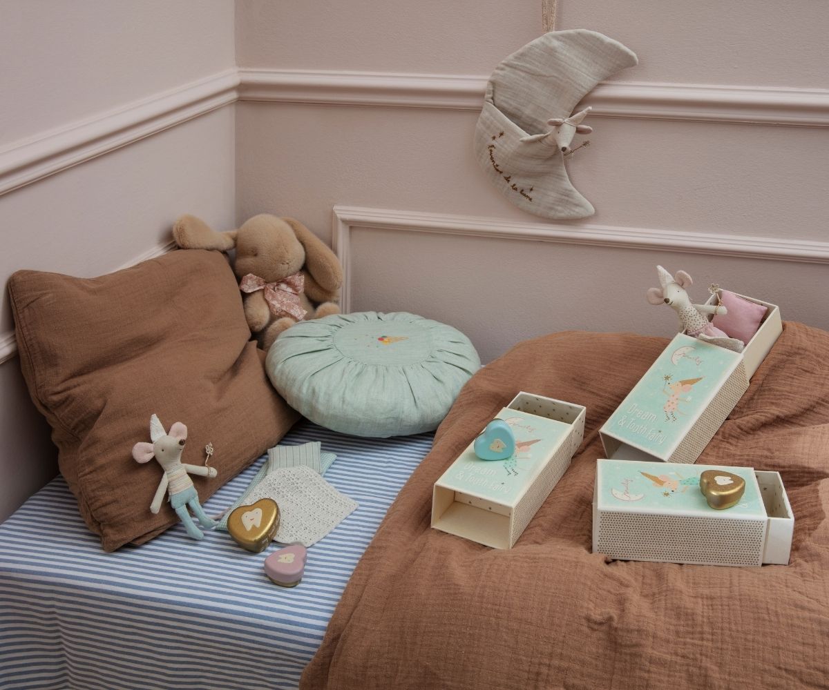 Maileg Zahnfeemaus Kleine Schwester in Streichholzschachtel  | Blau