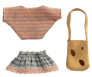 Maileg Kleidung-Set mit gestricktem Shirt, Rock und Käsetasche für die Kleine Schwester Maus