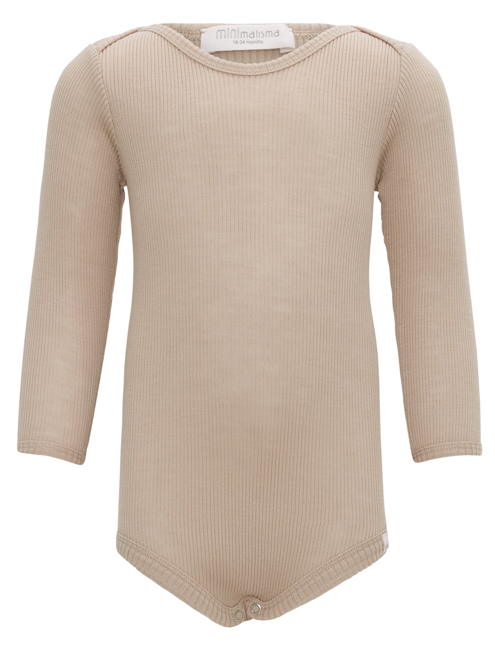 „Babybody ‚Alaska‘ aus 100 % Merinowolle in Beige von minimalisma – langärmlig, flach liegend, auf neutralem Hintergrund“