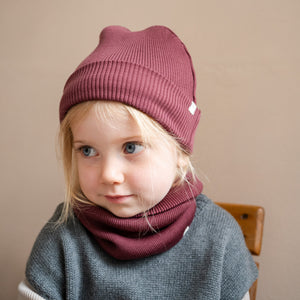 Minimalisma "Andersen" Merino Beanie in Bordeaux – Detailansicht 3