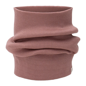 „Loop-Schal ‚Birk‘ von minimalisma in Antique Rose – weicher Schlauchschal aus Seide-Baumwolle für Kinder, flach liegend auf hellem Hintergrund“