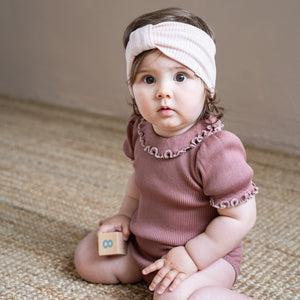 minimalisma Kurzarmbody Seide-Baumwolle "Bohemia" Antique Rose mit Sweet Rose