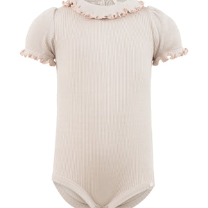 minimalisma Kurzarmbody Seide-Baumwolle "Bohemia" Ecru mit Sweet Rose