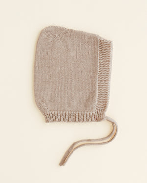 Hvid Newborn Strickmütze "Pixie" Sand