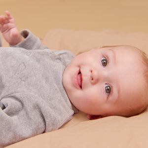 Wheat Geschenkset Robin Baby in Melange Grey – Detailansicht 5