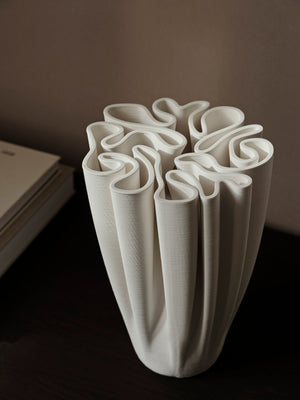 Ferm Living Vase Dedali | H18 Off-white