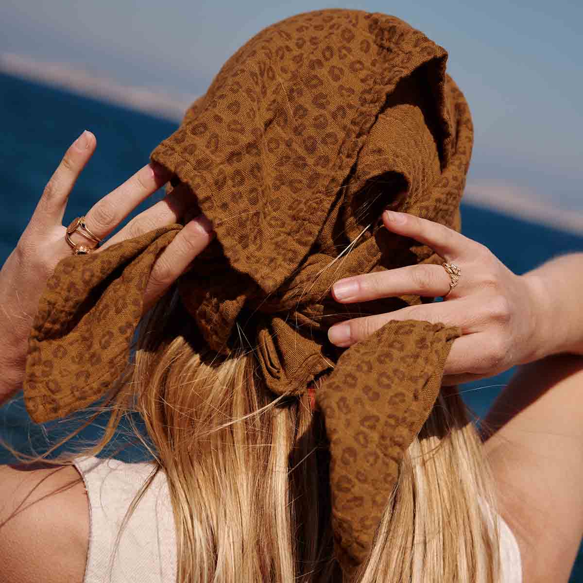 Rose in April  Muslin "Bianca" Leo Kümmel Schwarz