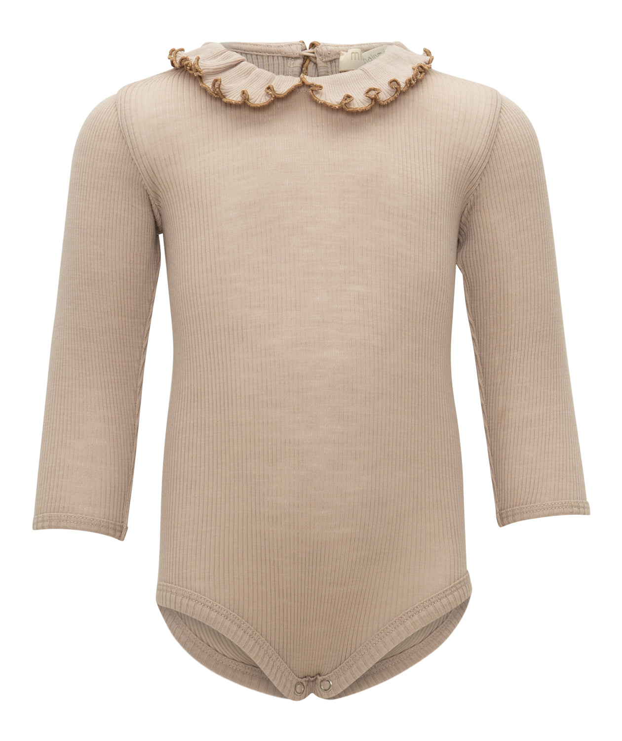 „minimalisma Babybody ‚Athena‘ in Beige mit gerafftem Peter-Pan-Kragen – langärmliger Merino-Body, flach liegend auf hellem Hintergrund“