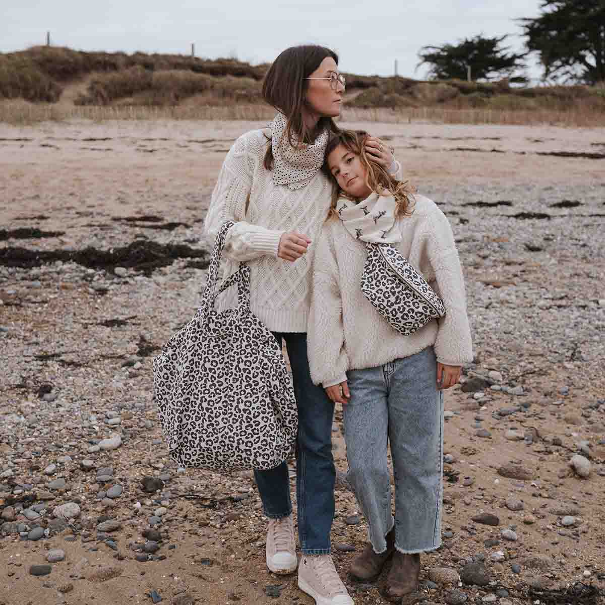 Rose in April Tasche "Elisa" Leo Grau