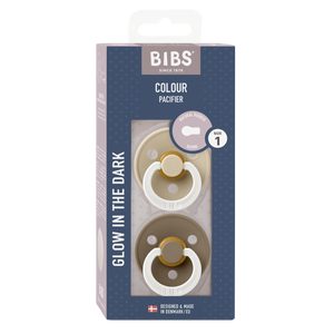 BIBS Colour 2er Pack 0–6 Monate Vanilla GLOW / Dark Oak GLOW – runder Latex-Schnuller mit sanftem Schild und leuchtendem Glow-in-the-Dark Effekt.