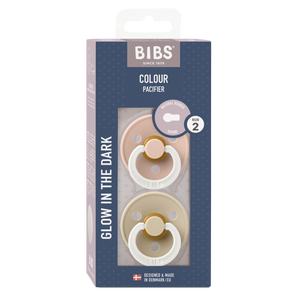 BIBS Colour 2er Pack 6–12 Monate Blush GLOW / Vanilla GLOW – runder Latex-Schnuller mit sanftem Schild und leuchtendem Glow-in-the-Dark Effekt.