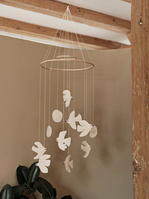 Ferm Living Mobile oiseaux Swift | Écru