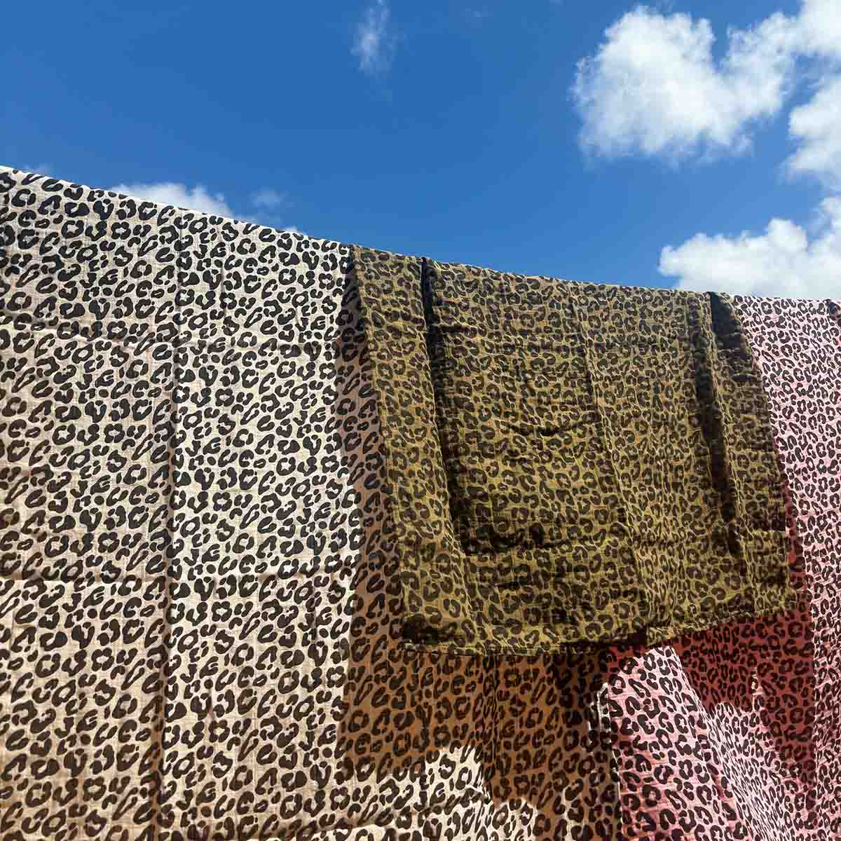 Rose in April Swaddle "Bianca" Leo Olive 110x110