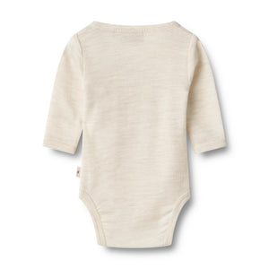 Wheat Woll-Wickelbody Langarm Willow in Eggshell Melange – Detailansicht 3