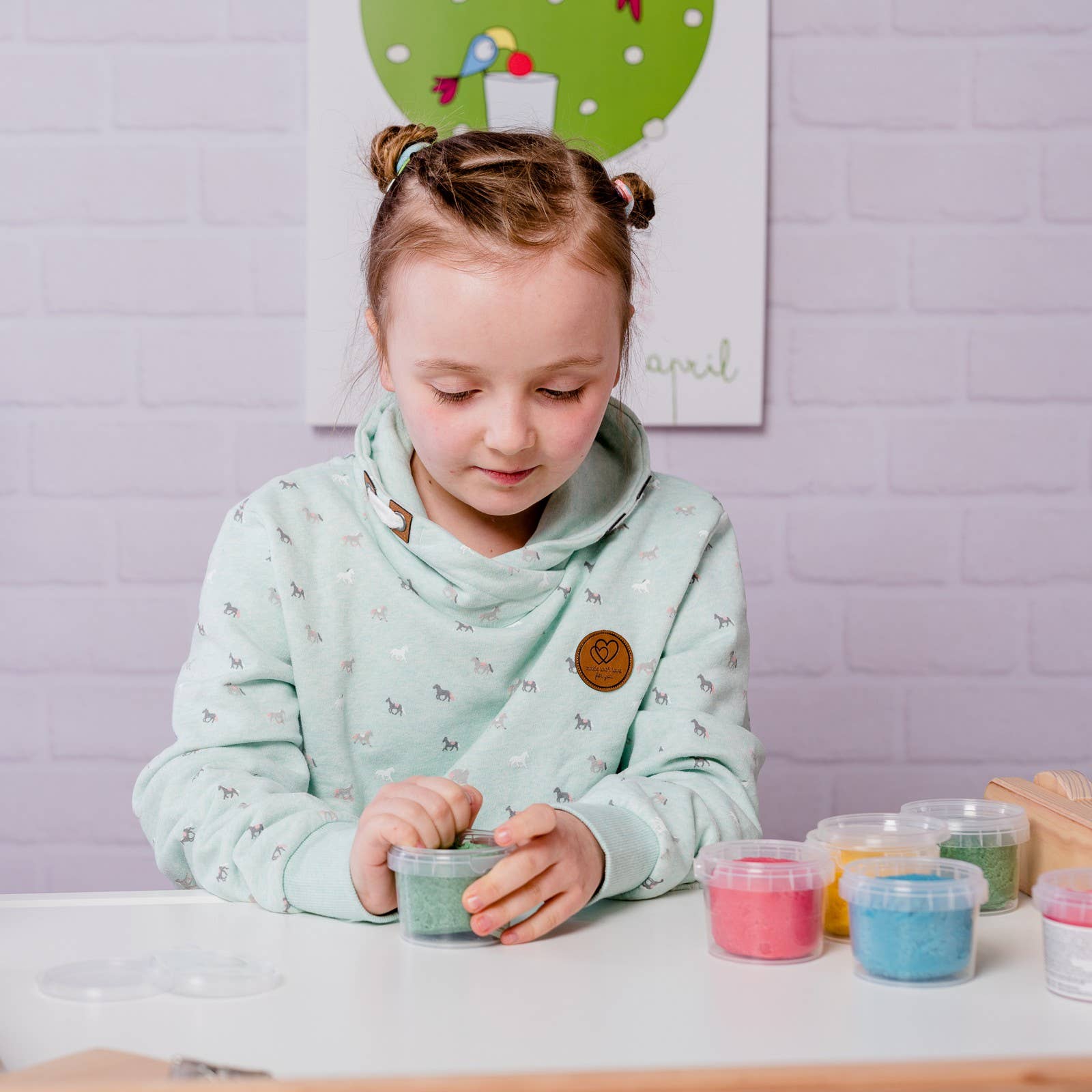 Neongrün Bio-Knete vegan 4er Set "Yuki"