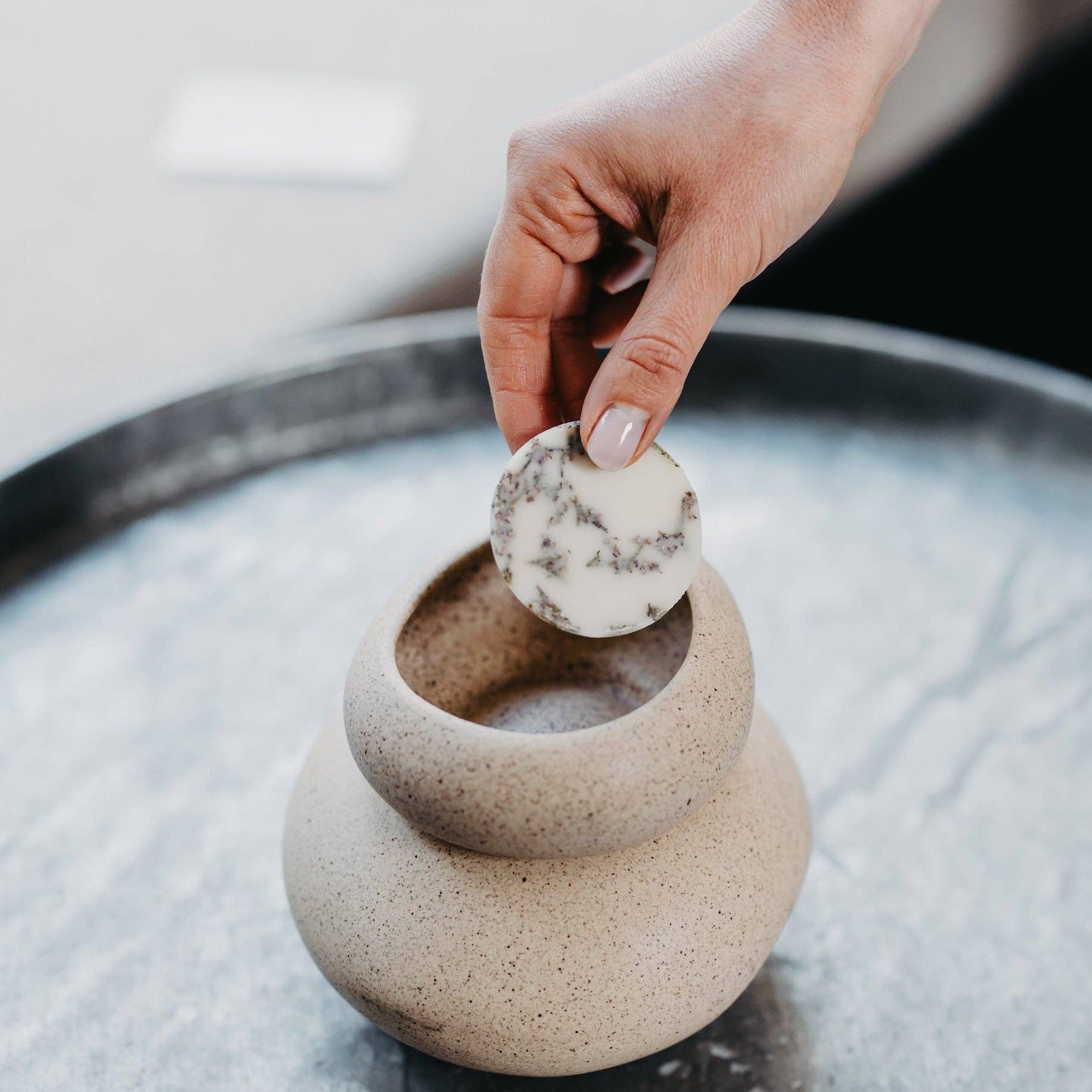 the Munio Mini Sojawachs Duftwachs Scheiben -  Heather