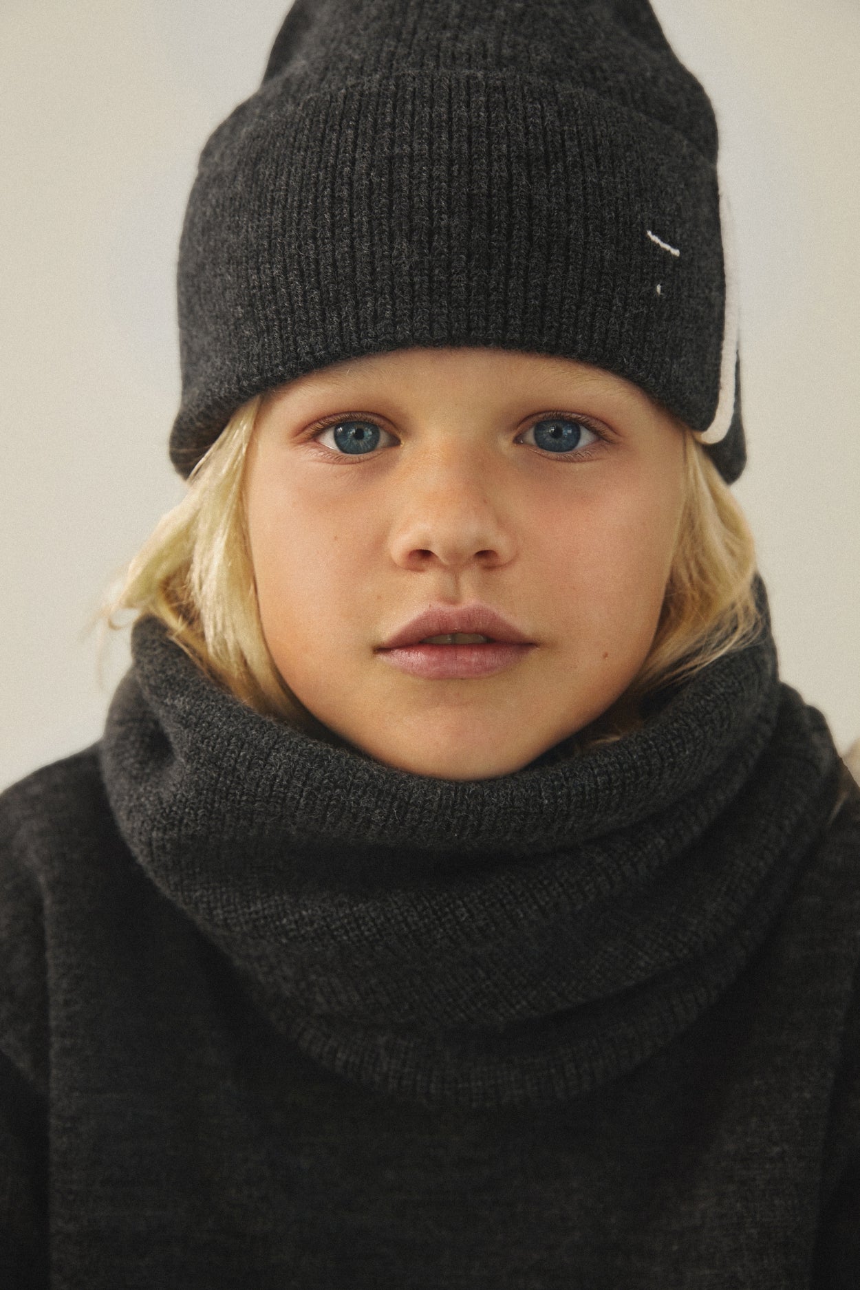 Gray Label  Mütze Merinowolle | Black Melange