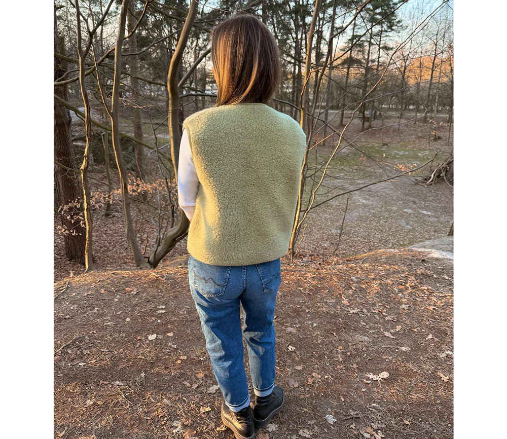 Alwero Erwachsene Bio Wollweste "TYB" | Pistachio Ultra Light