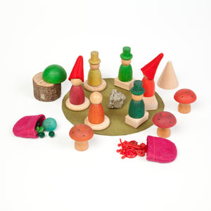 Grapat wooden figures "Nins of the Forest"