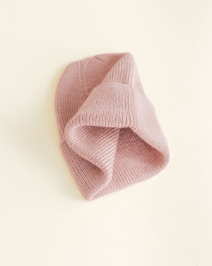 Hvid Newborn Beanie "Fonzie" Powder