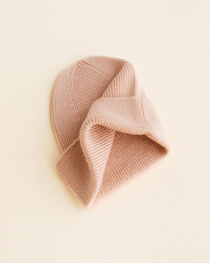 Hvid Newborn Beanie "Fonzie" Rose