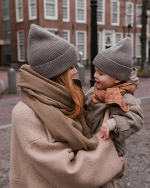 Hvid Kids Beanie "Fonzie" Otter