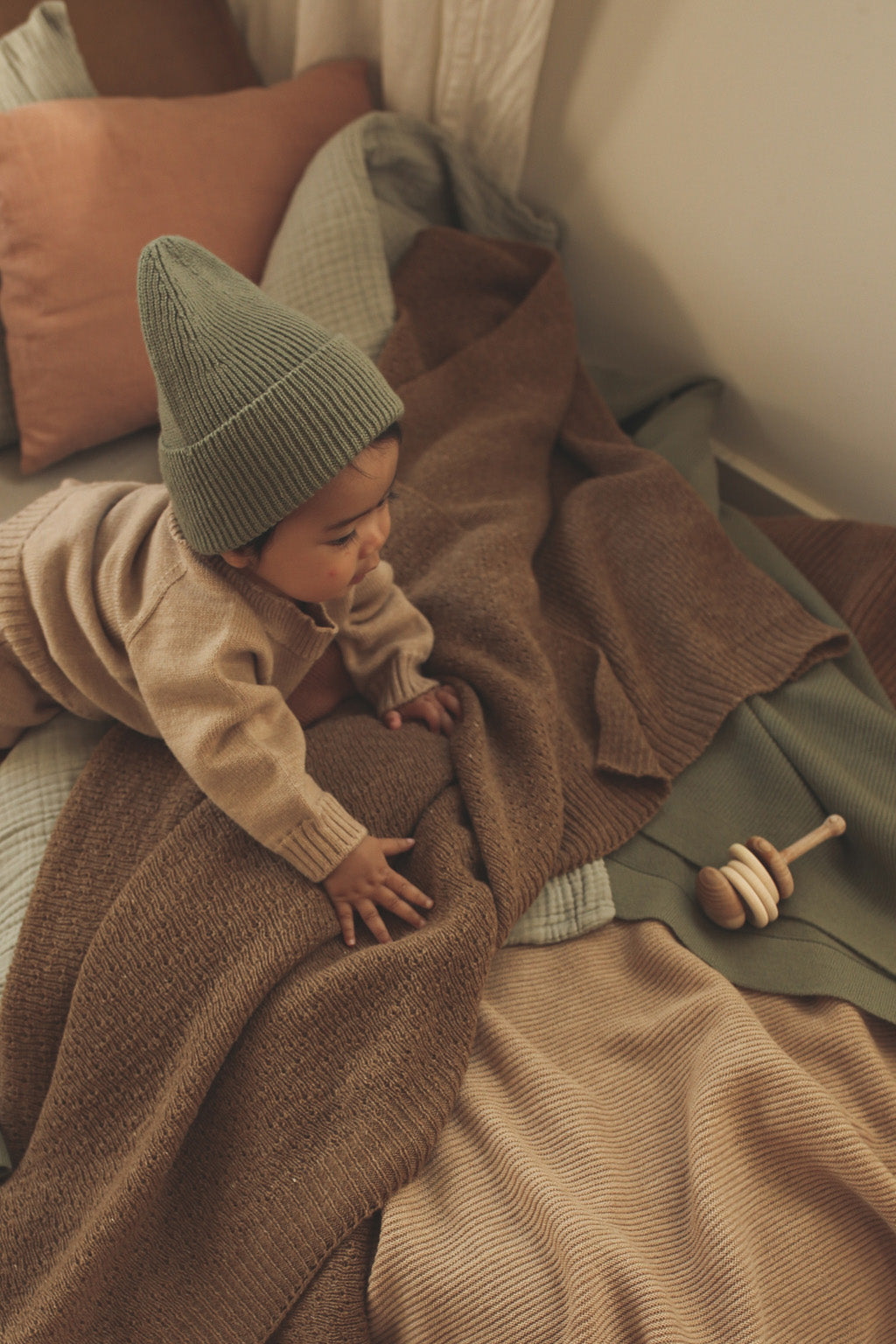 Hvid Kids Beanie "Fonzie" Artichoke