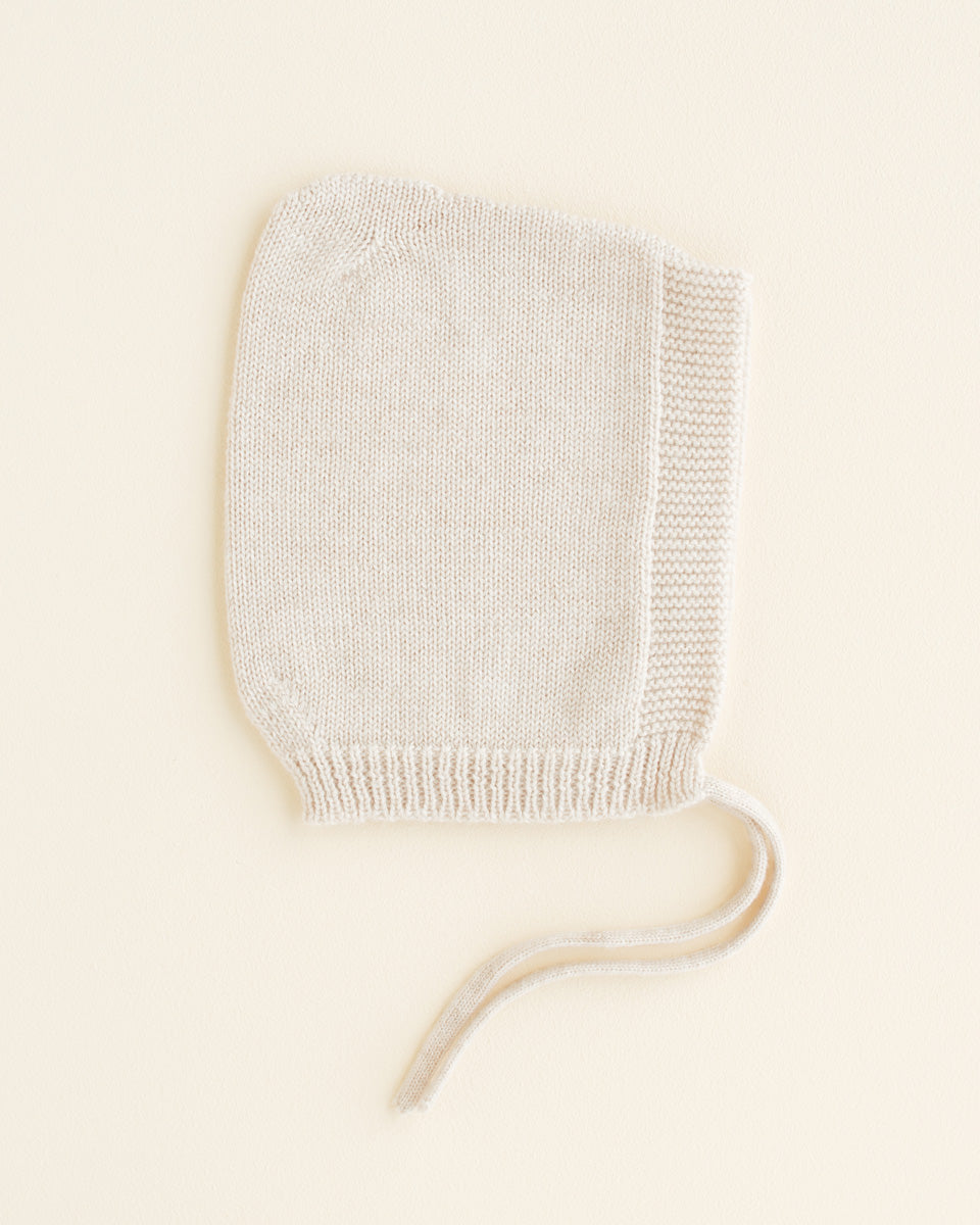 Hvid Newborn Strickmütze "Pixie" Cream
