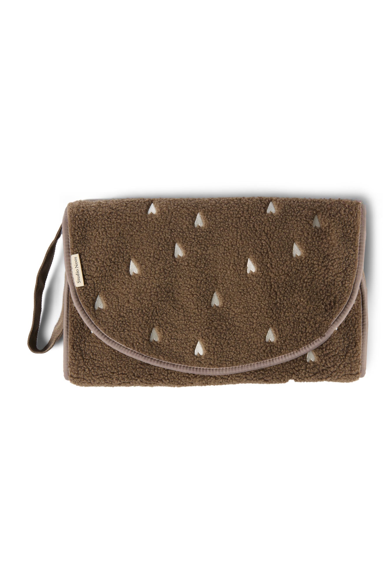 Studio Noos Teddy Wickelunterlage – weiche, faltbare Wickelunterlage aus Teddy-Stoff, tragbar und stilvoll, ideal für unterwegs und Zuhause.