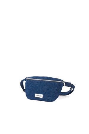 „Rive Droite Custine Gürteltasche – Raw Denim, runde Waist Bag aus Upcycled Denim mit verstellbarem Gurt“