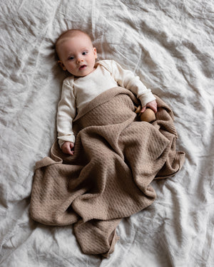 Hvid Babydecke "Dora" Sand