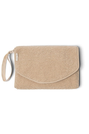 Studio Noos Teddy Wickelunterlage – weiche, faltbare Wickelunterlage aus Teddy-Stoff, tragbar und stilvoll, ideal für unterwegs und Zuhause.