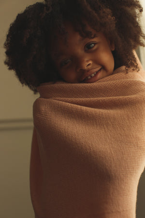 Hvid Babydecke "Felix" Rose