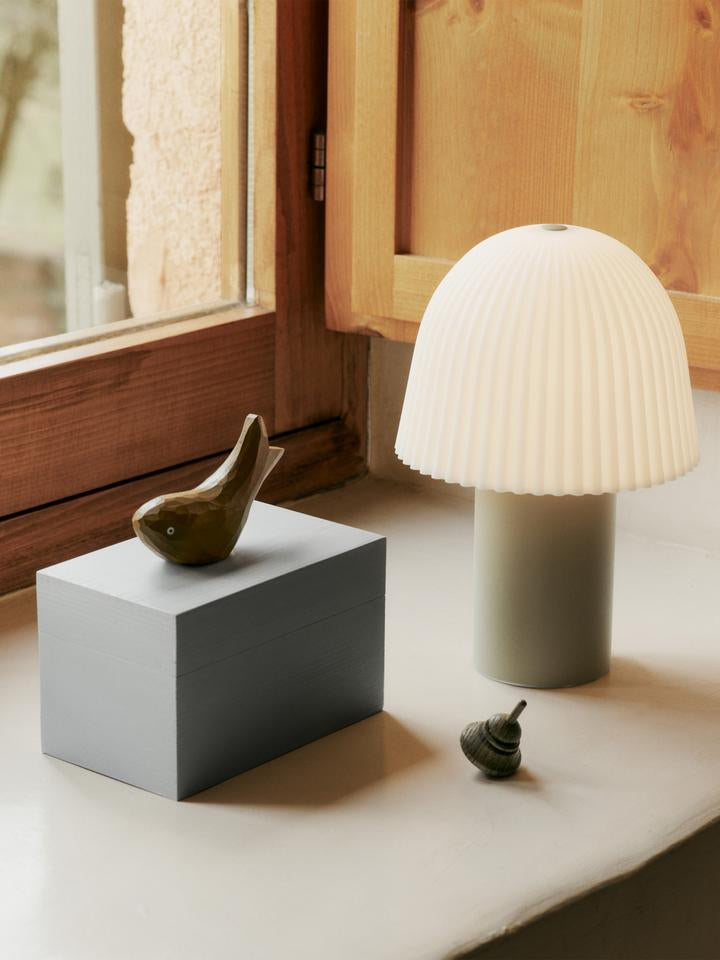 Ferm Living LED Tischlampe "Frill" Cashmere | White