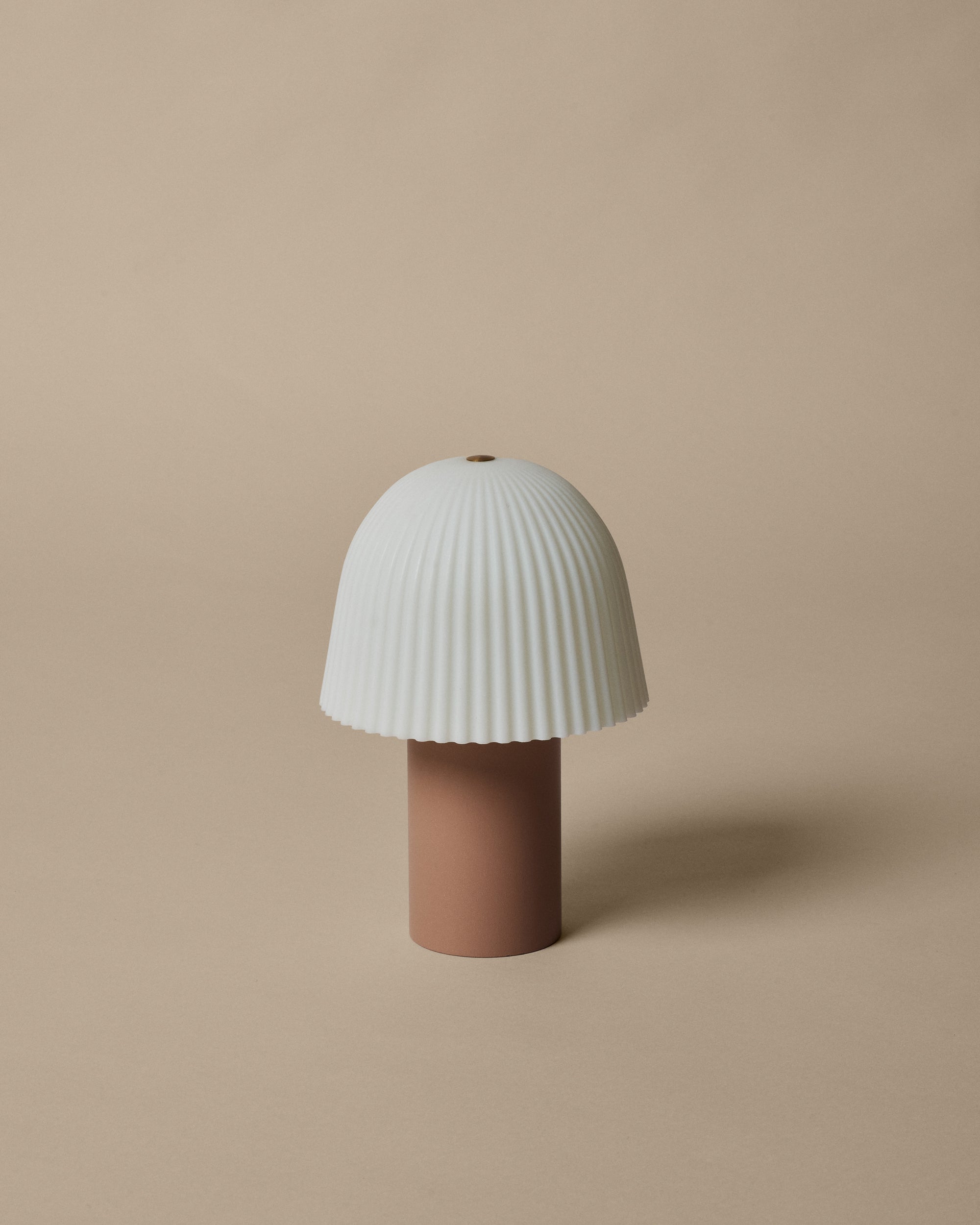 Ferm Living LED Tischlampe "Frill" Rose | White