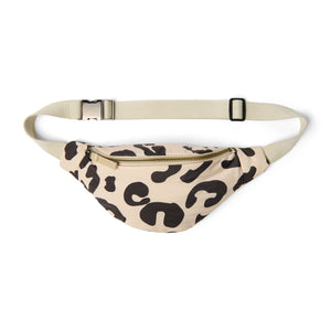 Studio Noos Mini Gürteltasche für Kinder „Puffy“ Holy Cow – beige-schwarz gepunktete, gepolsterte Bauchtasche mit verstellbarem Gurt und Reißverschluss