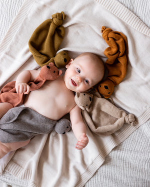 Hvid Kuscheltuch Teddy "Tokki" Ochre